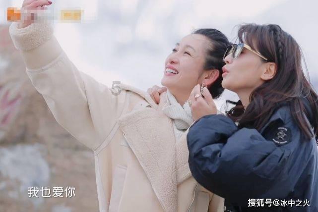 时尚POLO衫